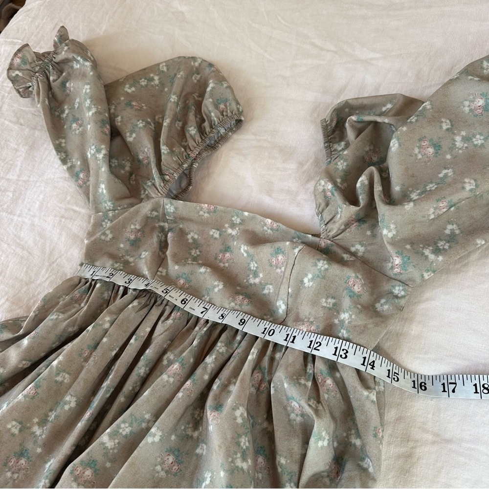 Carly Jean Los Angeles Sage Floral Maxi Dress - Picture 11 of 13